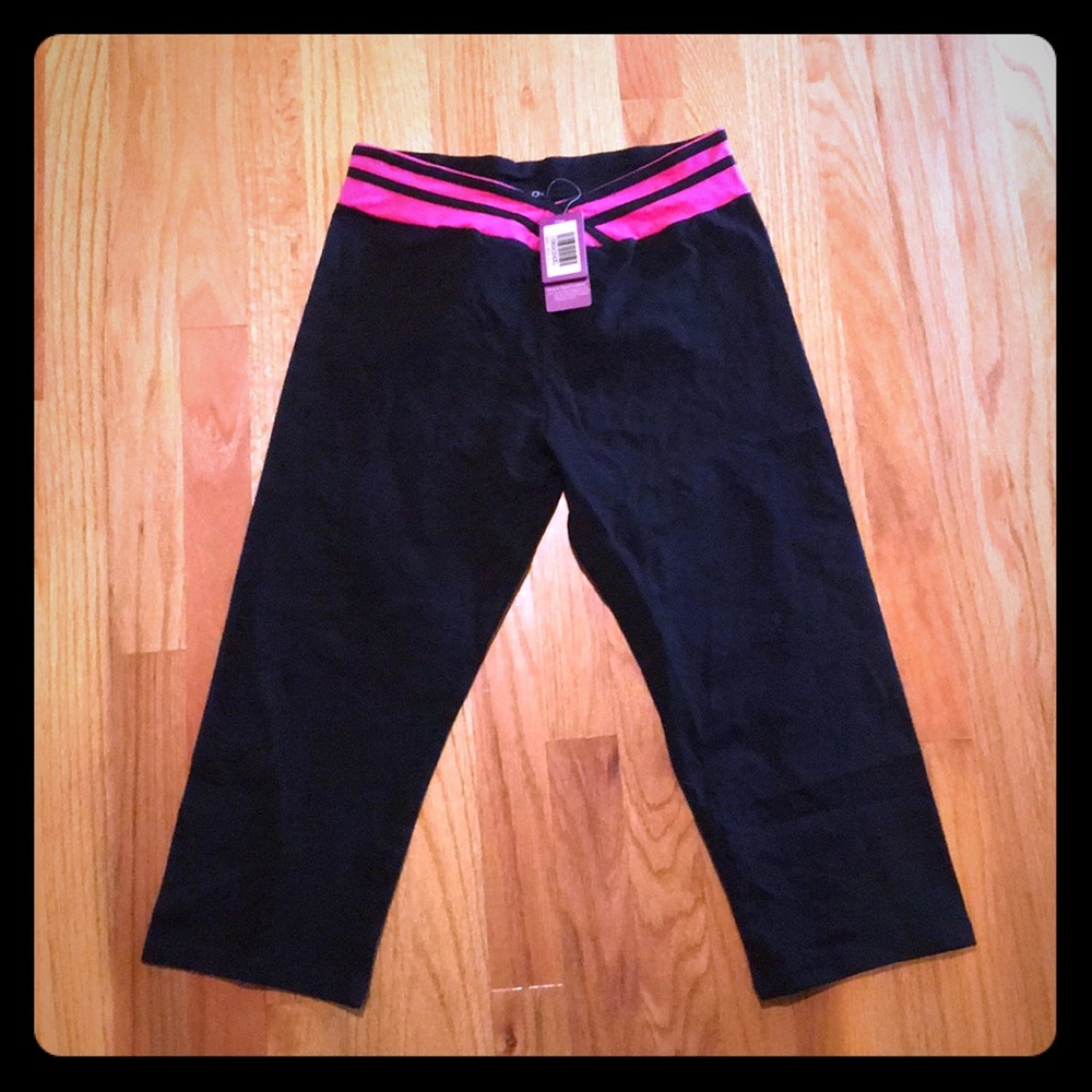 NWT Capri activewear